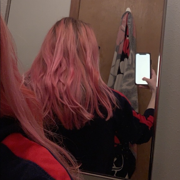 Meet your Posher, Izabella - Picture 1 of 1